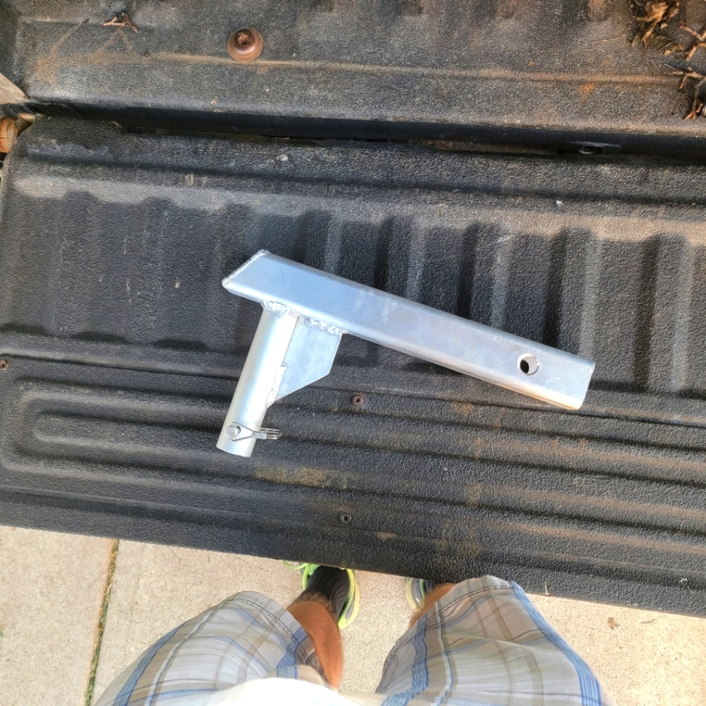 Flag pole receiver